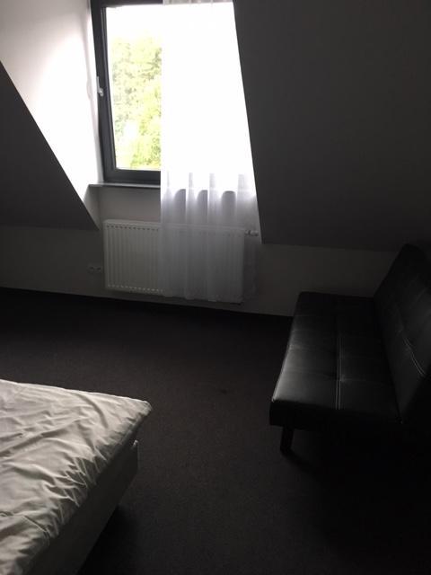 Świdnica Essenza Party Center Bed & Breakfast エクステリア 写真